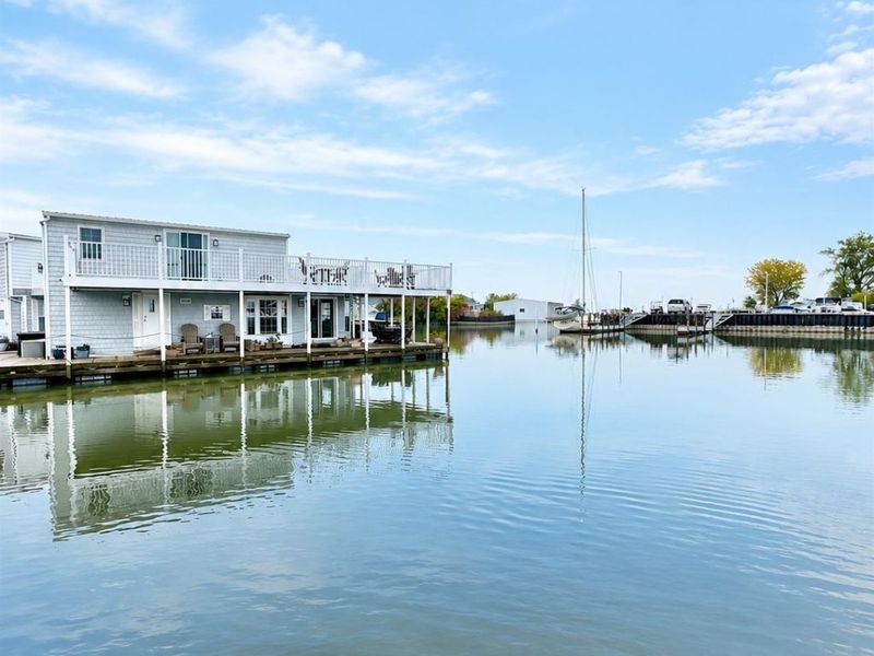 1805 W Lakeshore Drive, Port Clinton, OH 43452 Photo 2