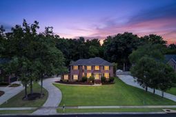 102 Kingfisher Court photo 4