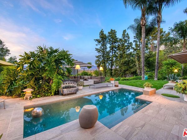 3827 RHODES Avenue, Studio City, CA 91604