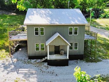 335 Hillside Street, Olive Hill, KY 41164