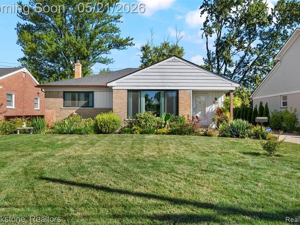 18474 Beverly Road , Beverly Hills Vlg, MI 48025