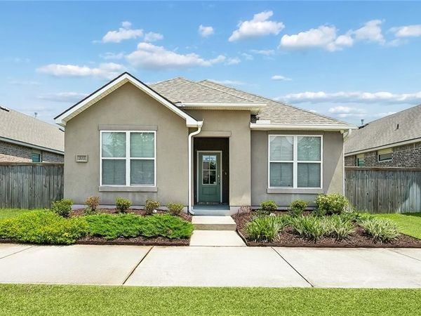 311 E LAKESHORE Drive , Slidell, LA 70461
