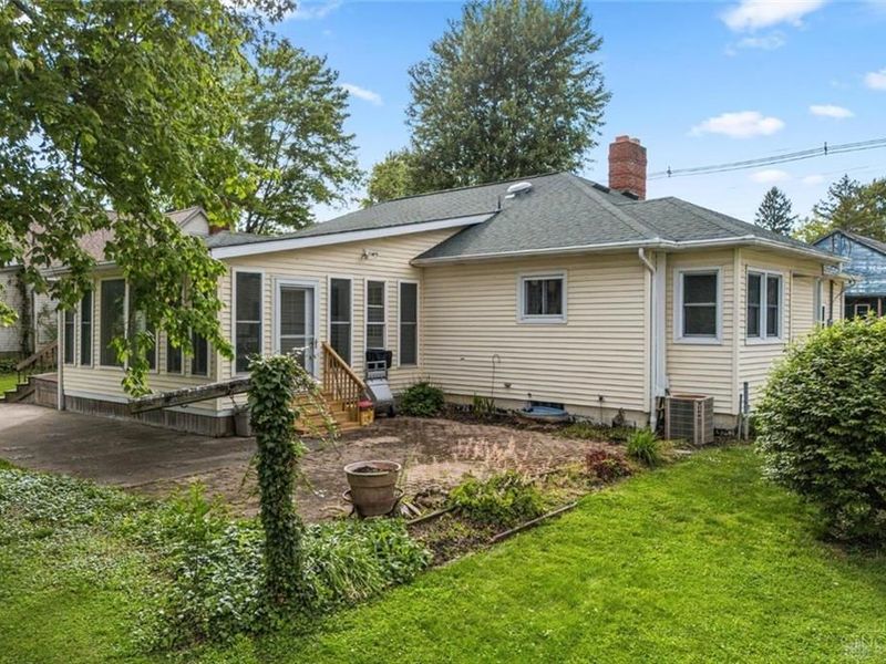 305 Bourbon Street, Blanchester, OH 45107 Photo 32