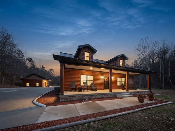 325 Sinking Rd. , Argillite, KY 41121