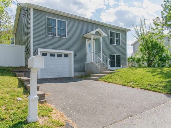 43 Grace St, Chicopee, MA 01020