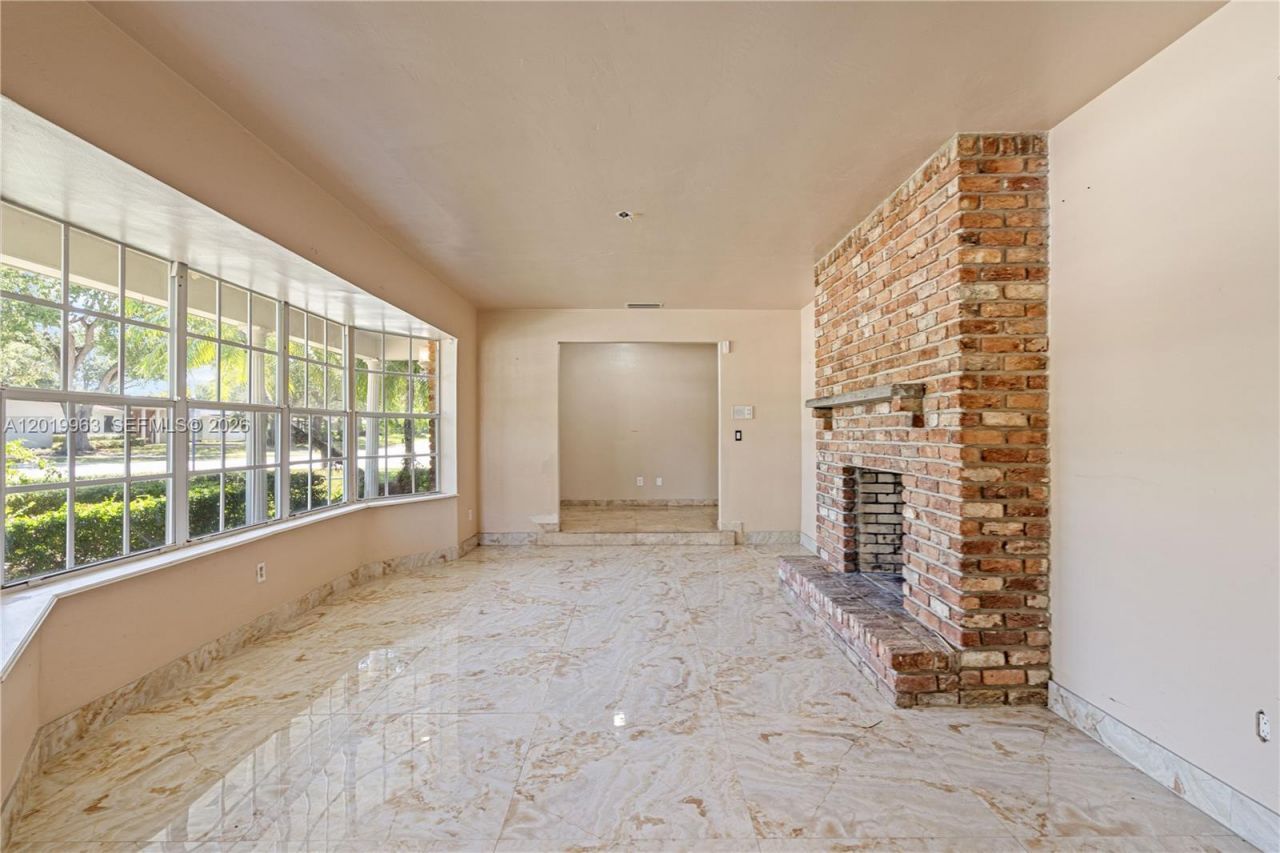 8200 SW 164th St, Palmetto Bay, FL 33157 Photo