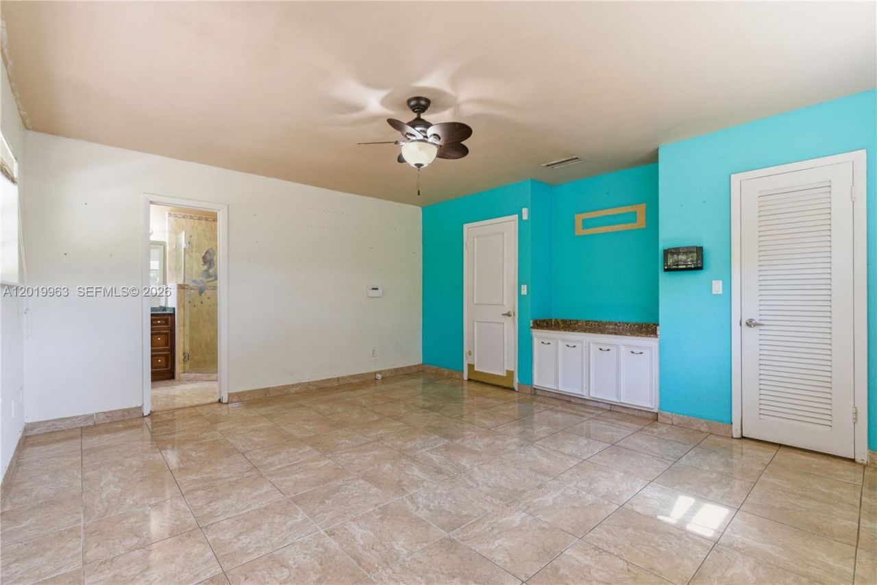 8200 SW 164th St, Palmetto Bay, FL 33157 Photo