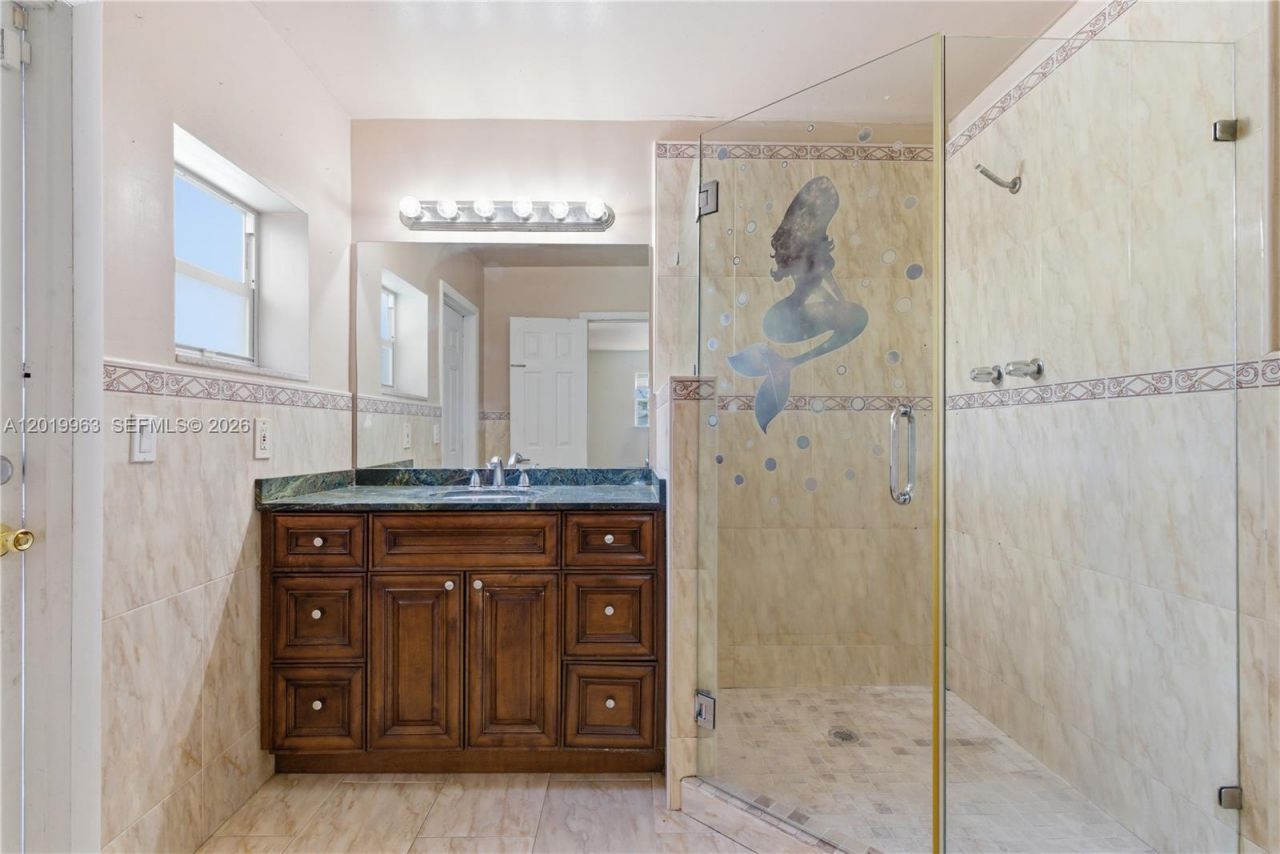 8200 SW 164th St, Palmetto Bay, FL 33157 Photo