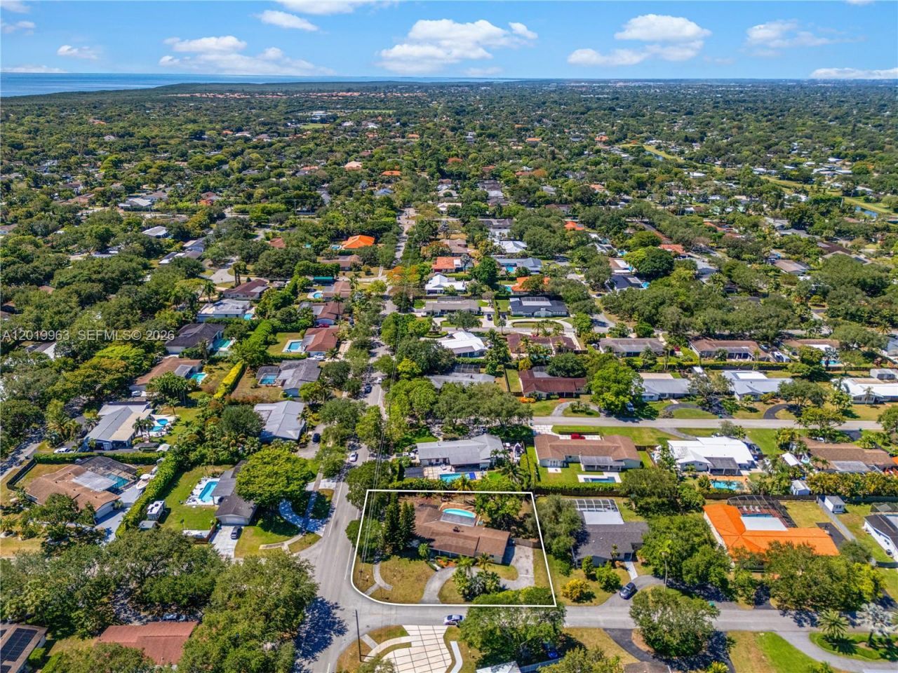 8200 SW 164th St, Palmetto Bay, FL 33157 Photo