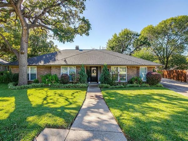 1026 Hazelwood Drive , Mansfield, TX 76063