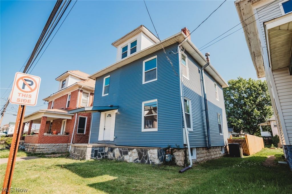 1425 23rd Street, Parkersburg, WV 26101 Main Photo