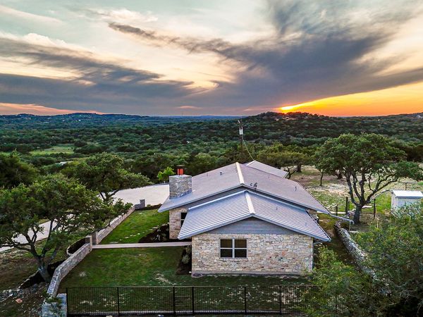 935 SPRING BRANCH RD, Spring Branch, TX 78070