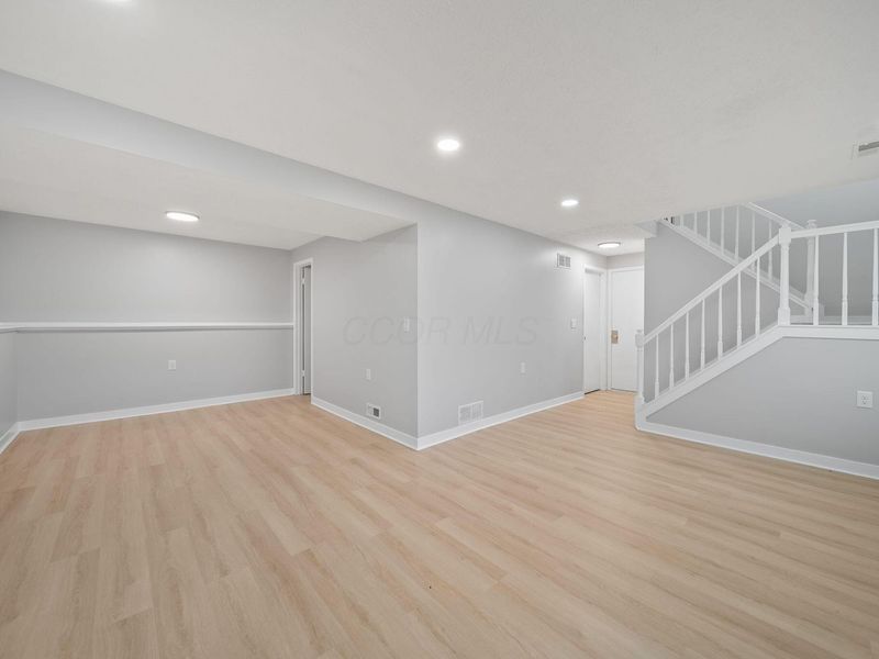 4046 Berryfield Drive, Columbus, OH 43230 Photo 27