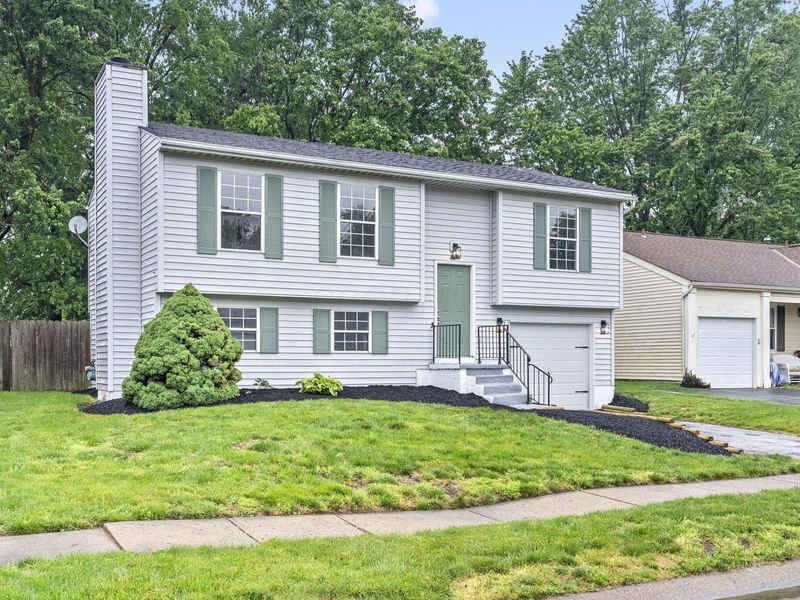 4046 Berryfield Drive, Columbus, OH 43230 Photo 4