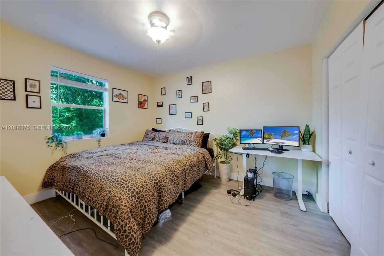 2747 Dewey St , Hollywood, FL 33020 Photo