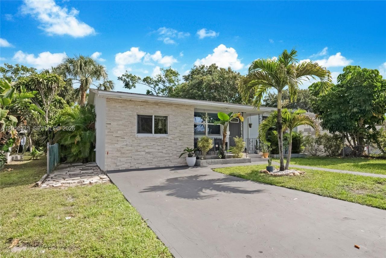 2747 Dewey St , Hollywood, FL 33020 Photo