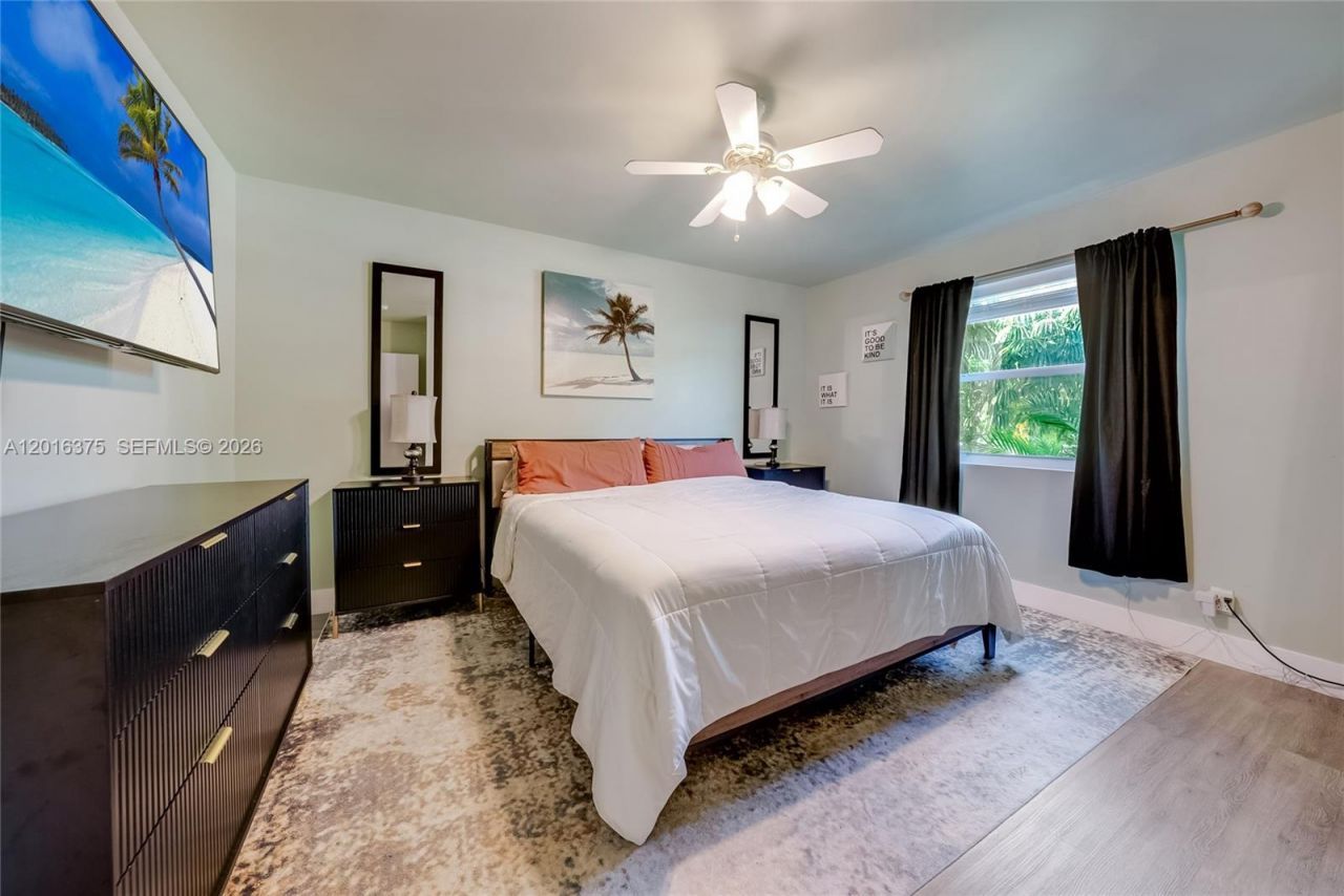 2747 Dewey St , Hollywood, FL 33020 Photo
