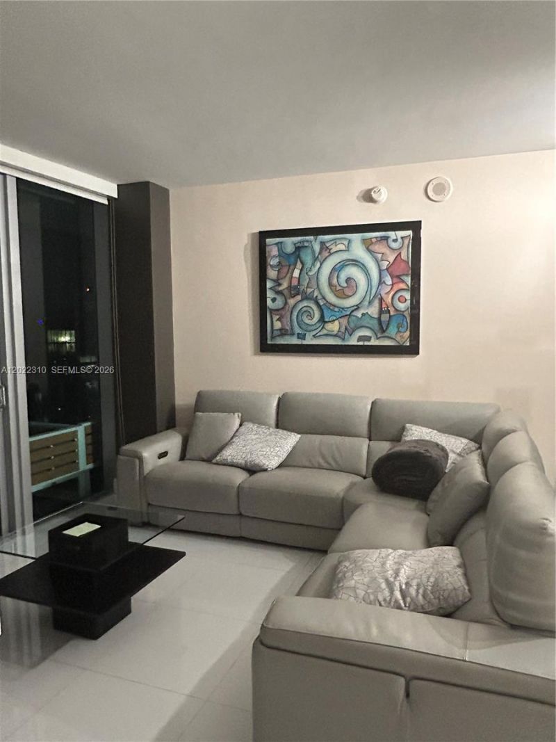 92 SW 3rd St , Unit 3703, Miami, FL 33130 Photo