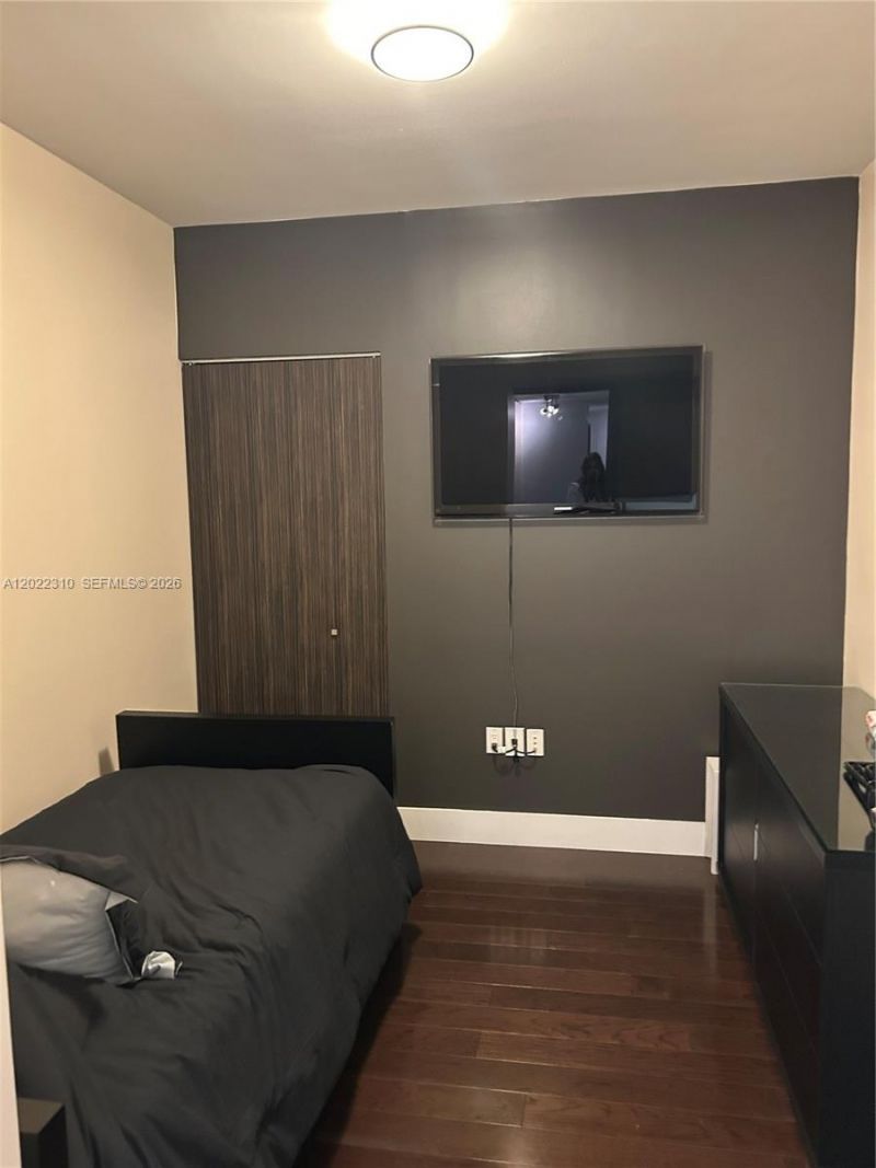 92 SW 3rd St , Unit 3703, Miami, FL 33130 Photo