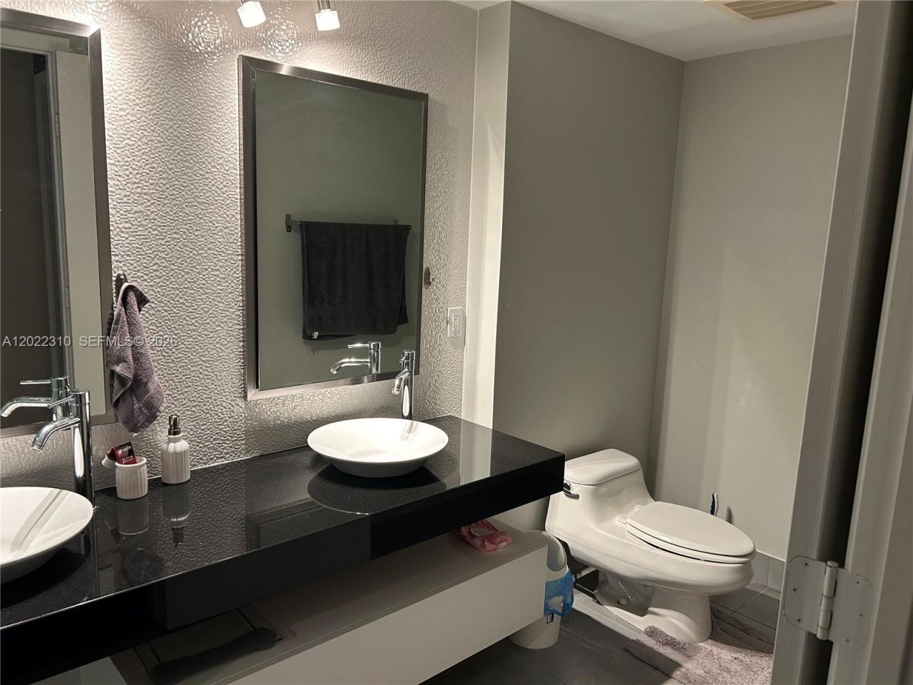 92 SW 3rd St , Unit 3703, Miami, FL 33130 Photo