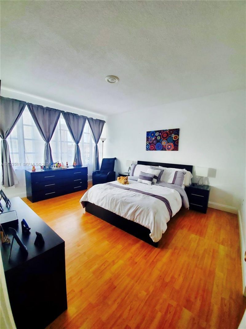 18555 NE 14th Ave , Unit 702A, Miami, FL 33179 Photo