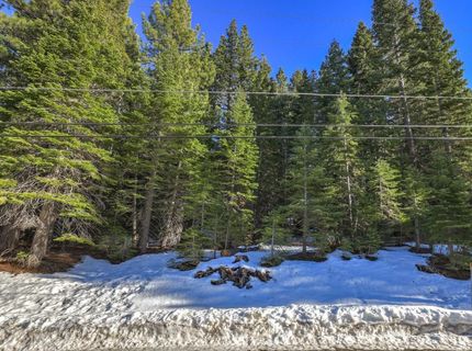 1607 Southern Pines Drive, South Lake Tahoe, CA 96150 Photo