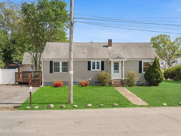 1 Egmont Ave, Billerica, MA 01821