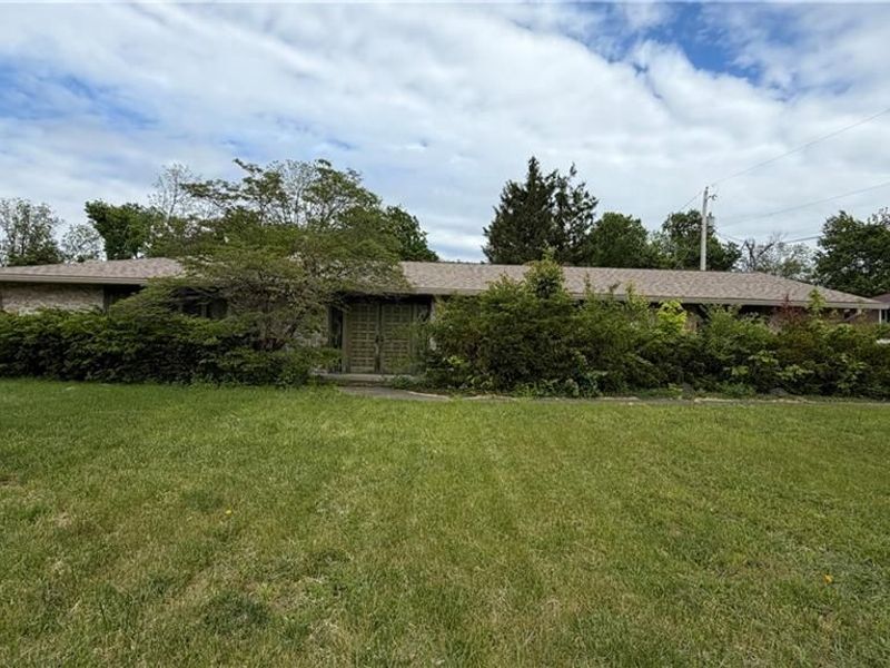 4914 Shiloh View Drive, Trotwood, OH 45415 Photo 1