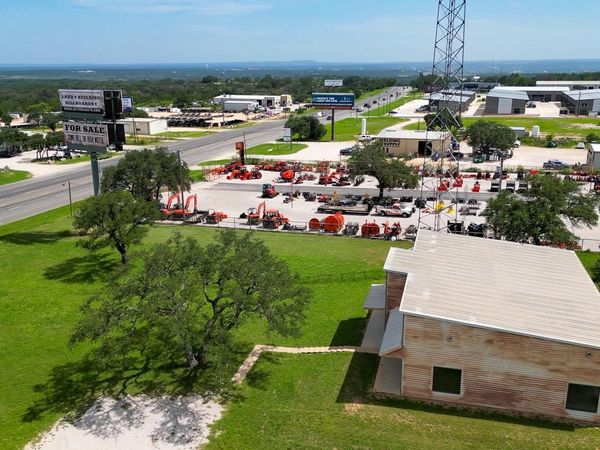 5526 N US Hwy 281 , Marble Falls, TX 78654