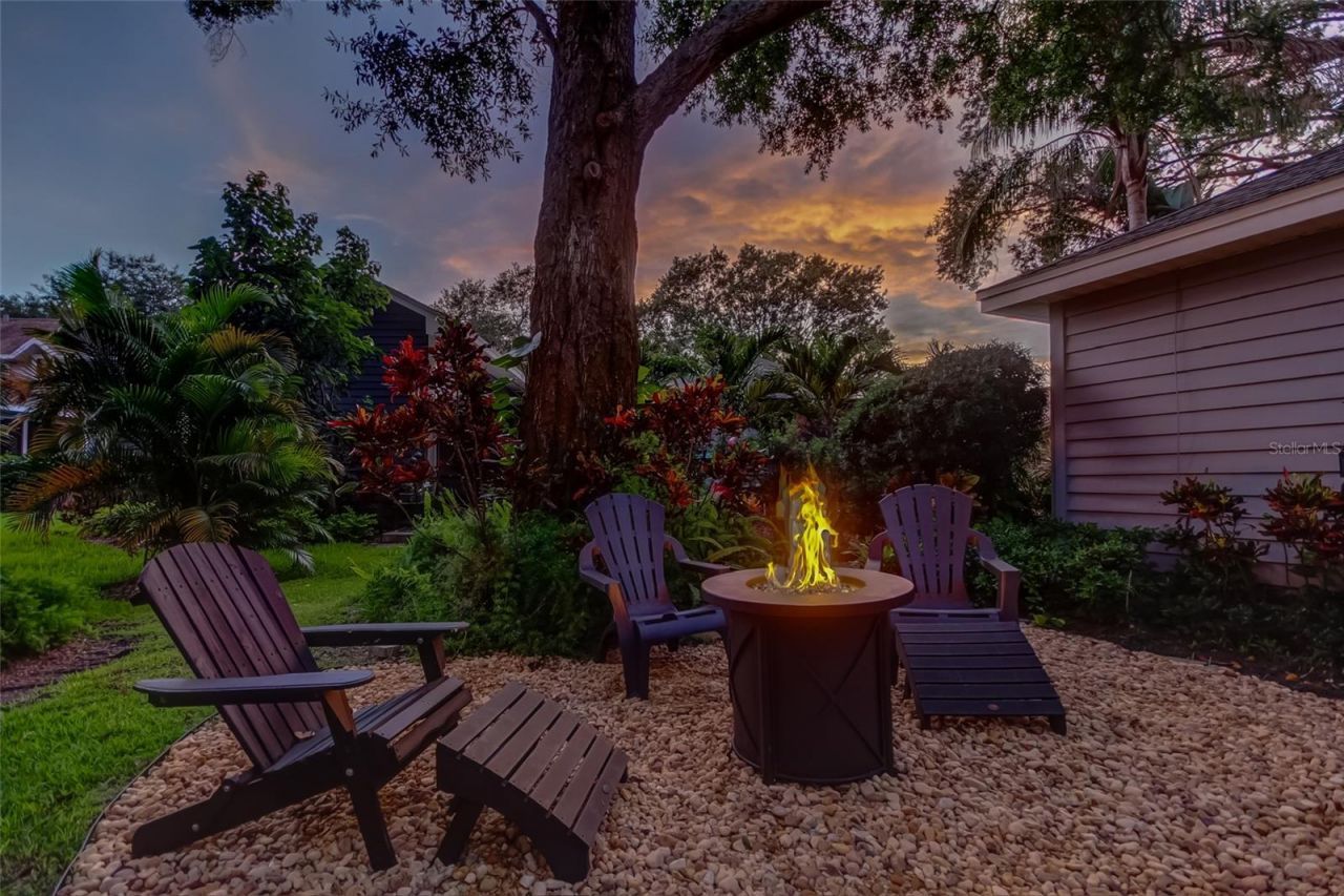 11760 Ashley Court , Seminole, FL 33772 Photo