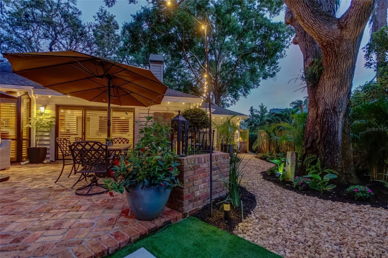 11760 Ashley Court , Seminole, FL 33772 Photo