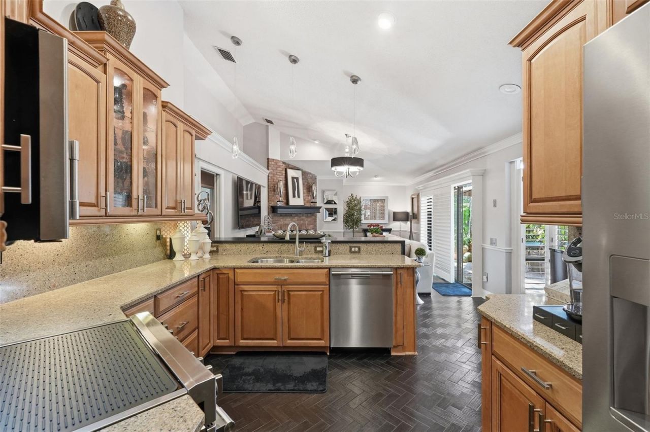 11760 Ashley Court , Seminole, FL 33772 Photo