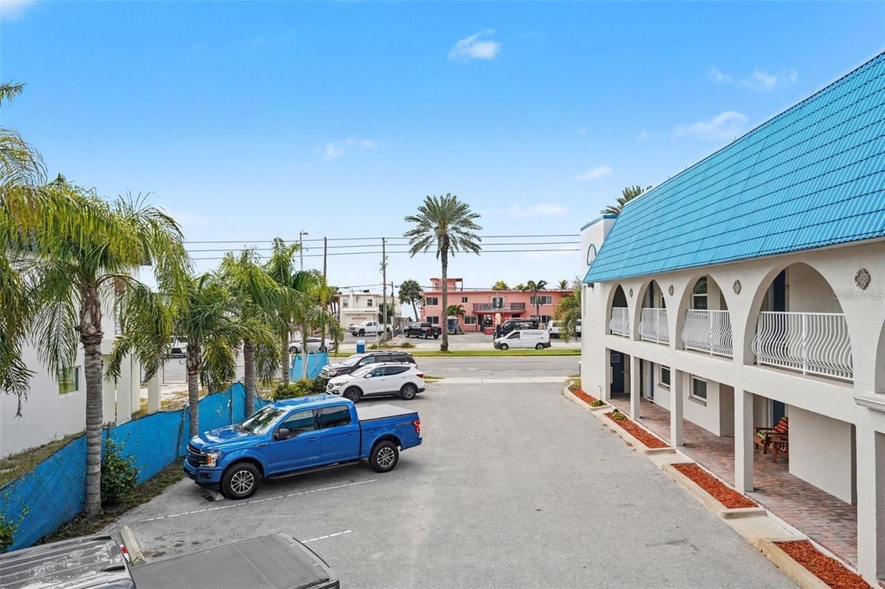 17035 Gulf Boulevard, Unit 216, North Redington Beach, FL 33708 Photo