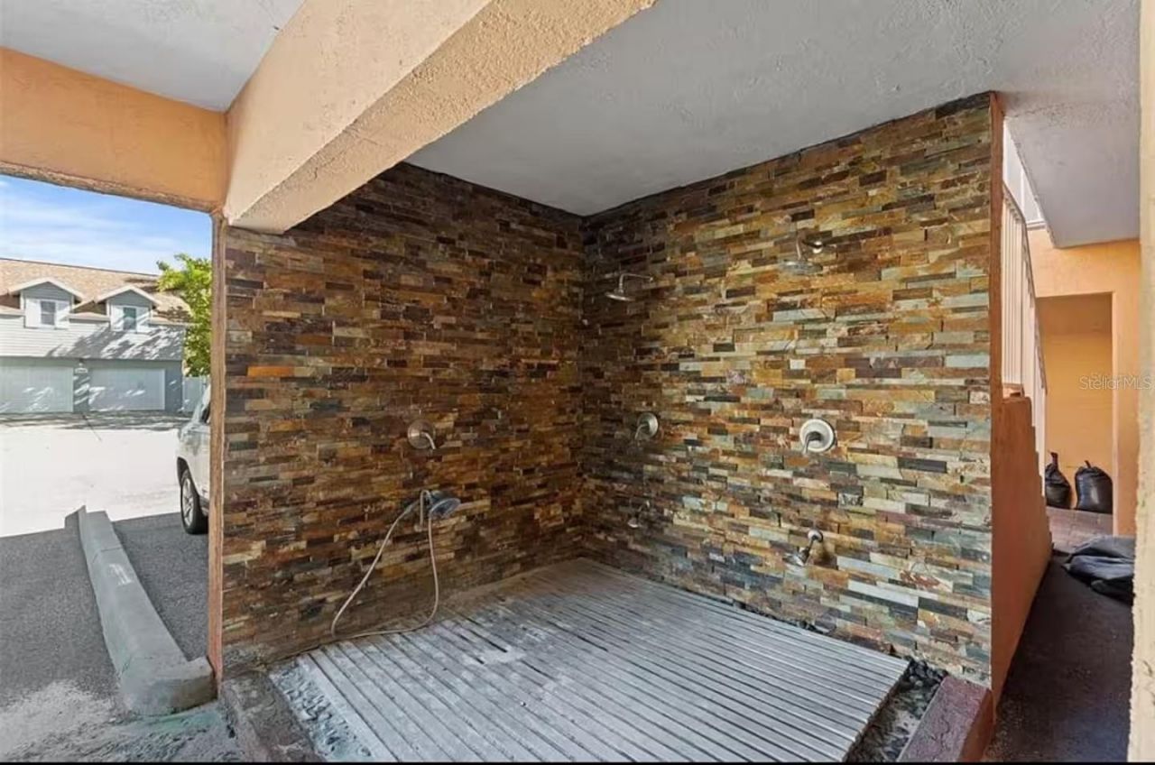 17035 Gulf Boulevard, Unit 216, North Redington Beach, FL 33708 Photo
