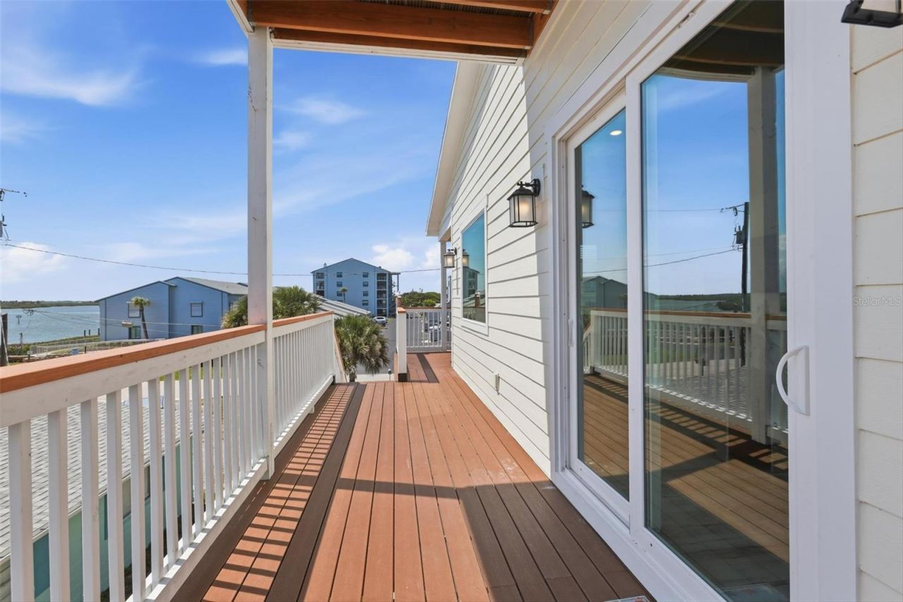 856 Ladyfish Avenue, New Smyrna Beach, FL 32169 Photo