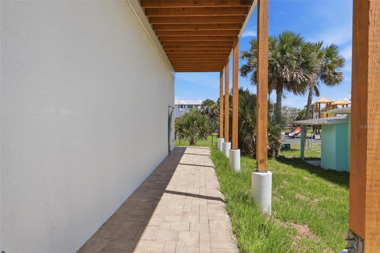 856 Ladyfish Avenue, New Smyrna Beach, FL 32169 Photo