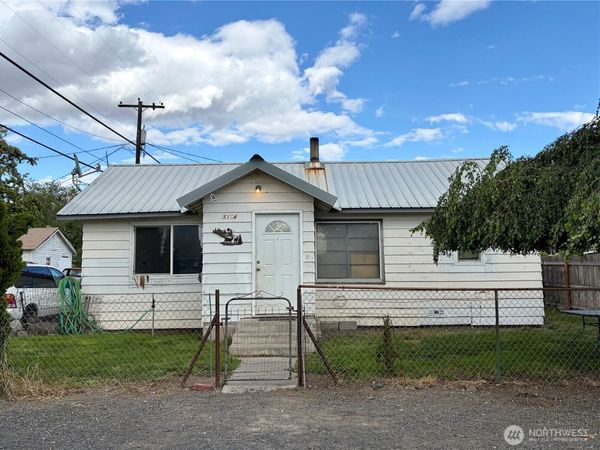 114 S 3rd Street , Coulee City, WA 99115
