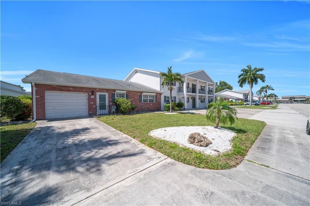 8741 Lueck Ln , Unit 5, Fort Myers, FL 33919 Photo