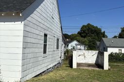 255 Columbia Road  photo 4