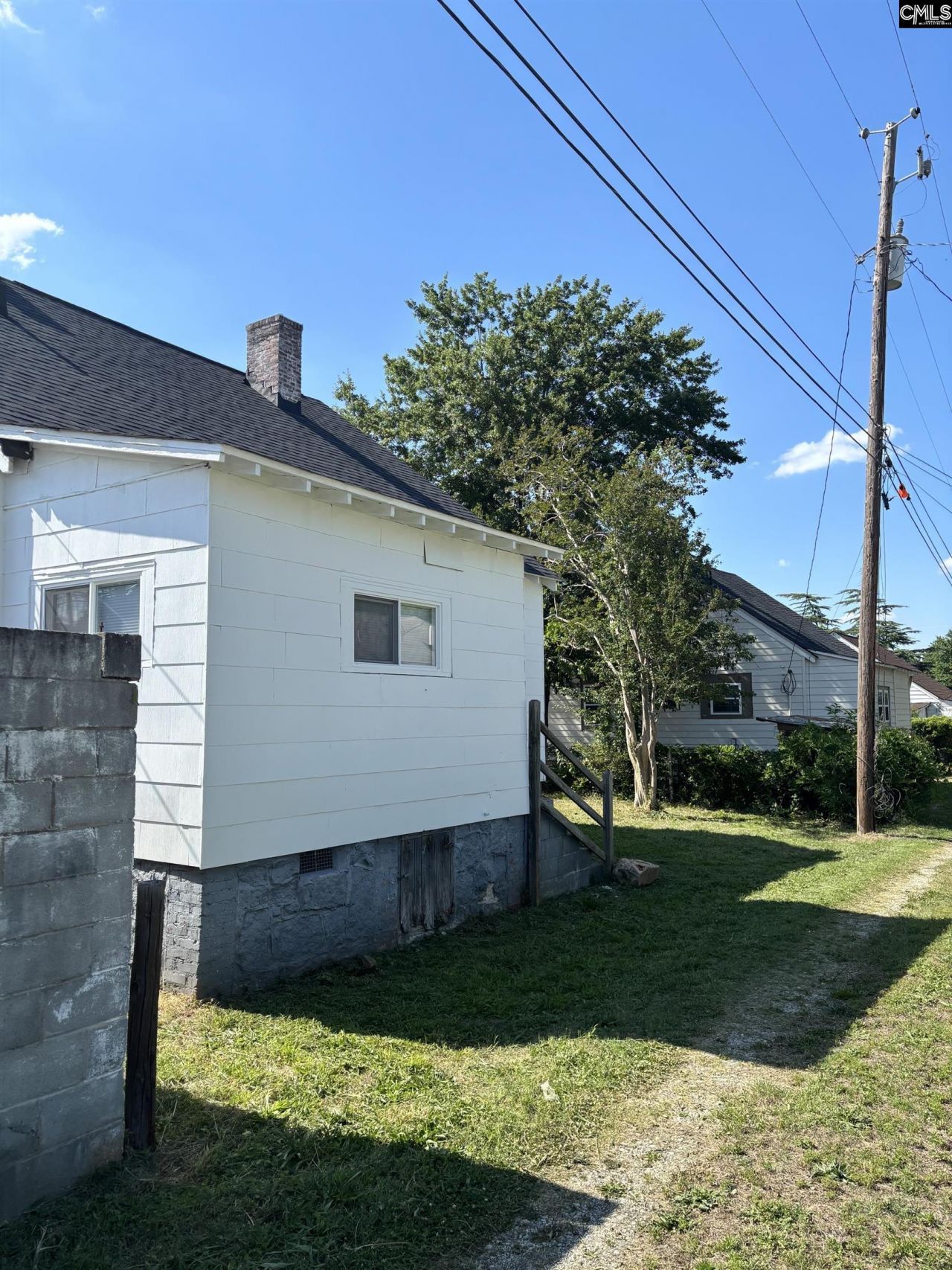 255 Columbia Road  Photo 5