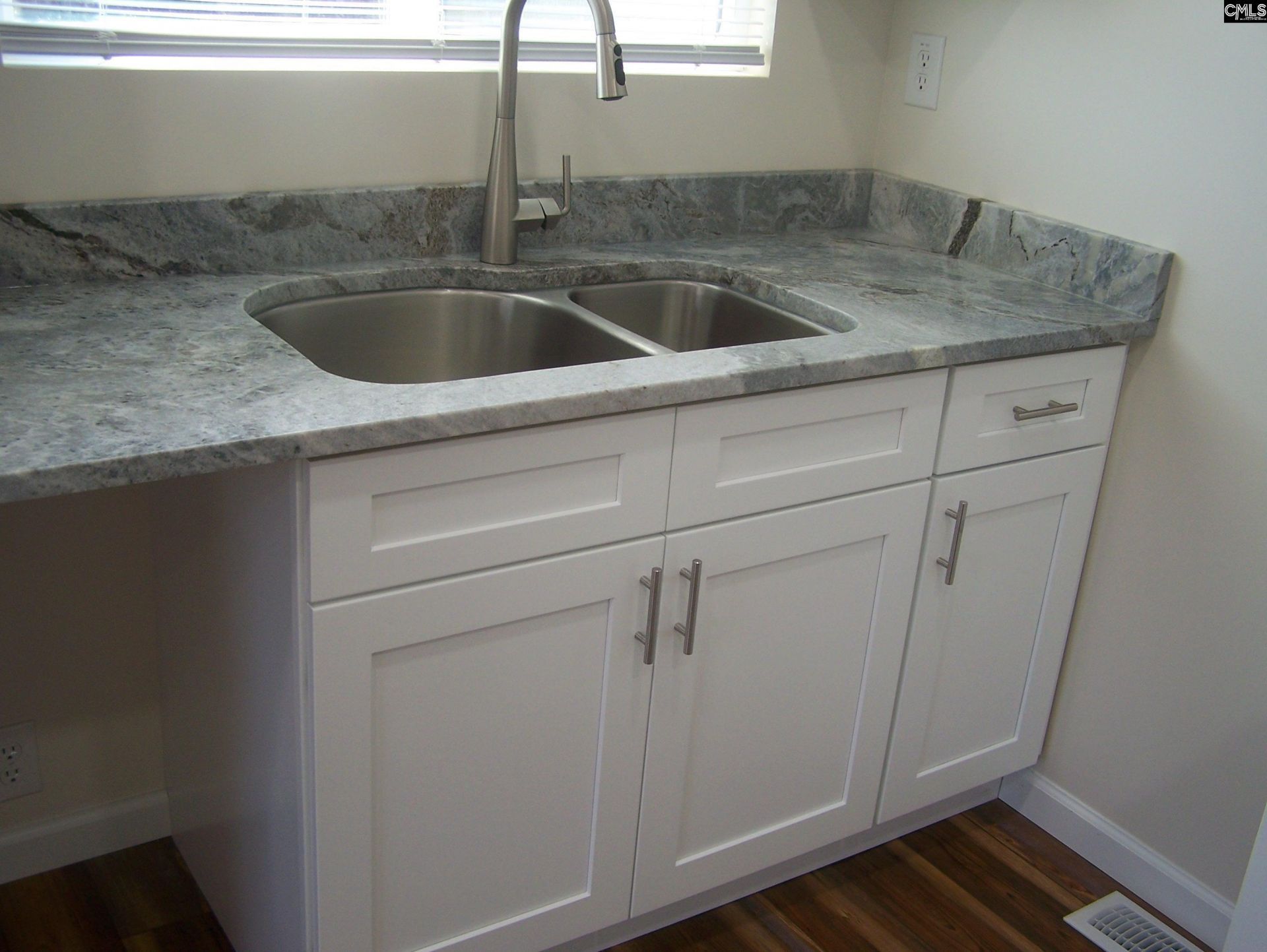 255 Columbia Road  Photo 9