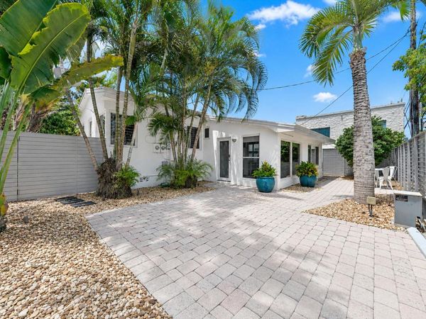 1523 SE 2nd Court, Fort Lauderdale, FL 33301