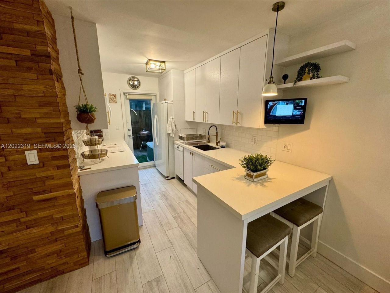 1121 SW 7th St , Unit 1, Miami, FL 33130 Photo