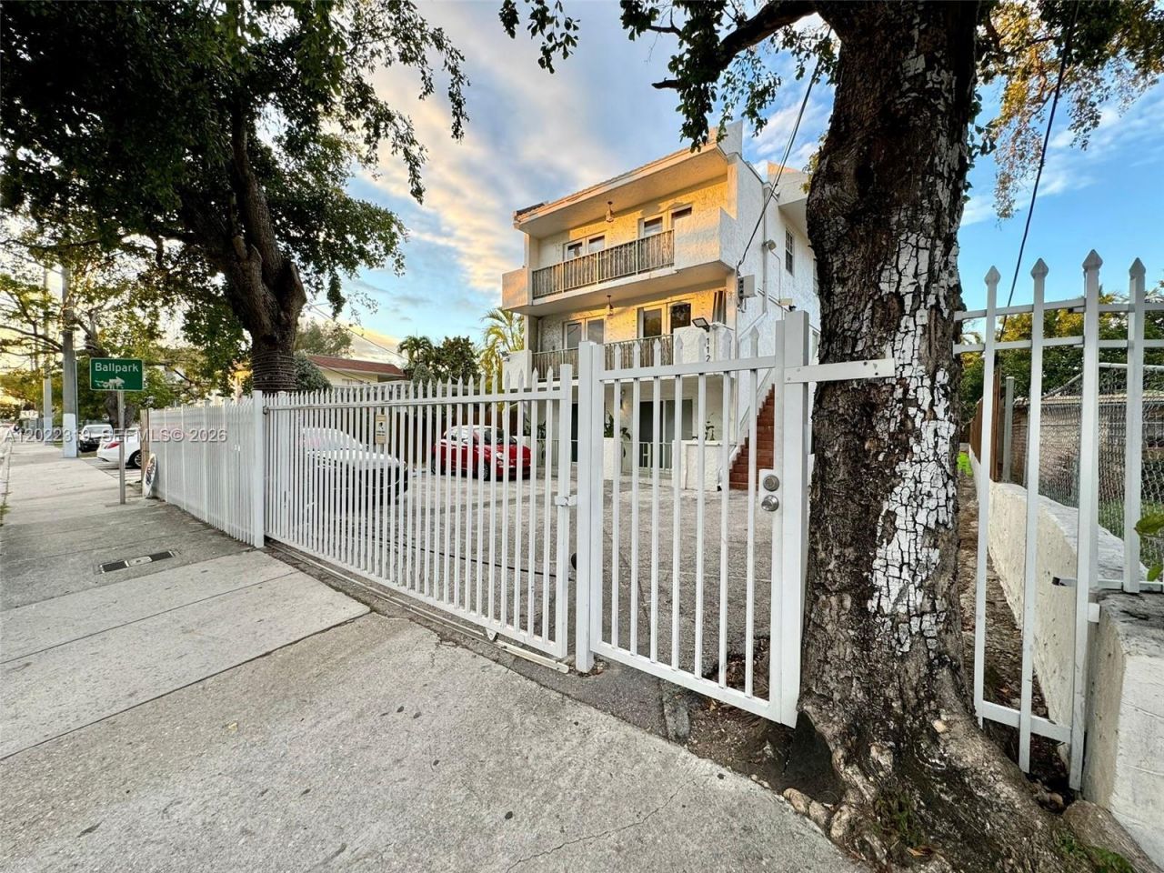 1121 SW 7th St , Unit 1, Miami, FL 33130 Photo