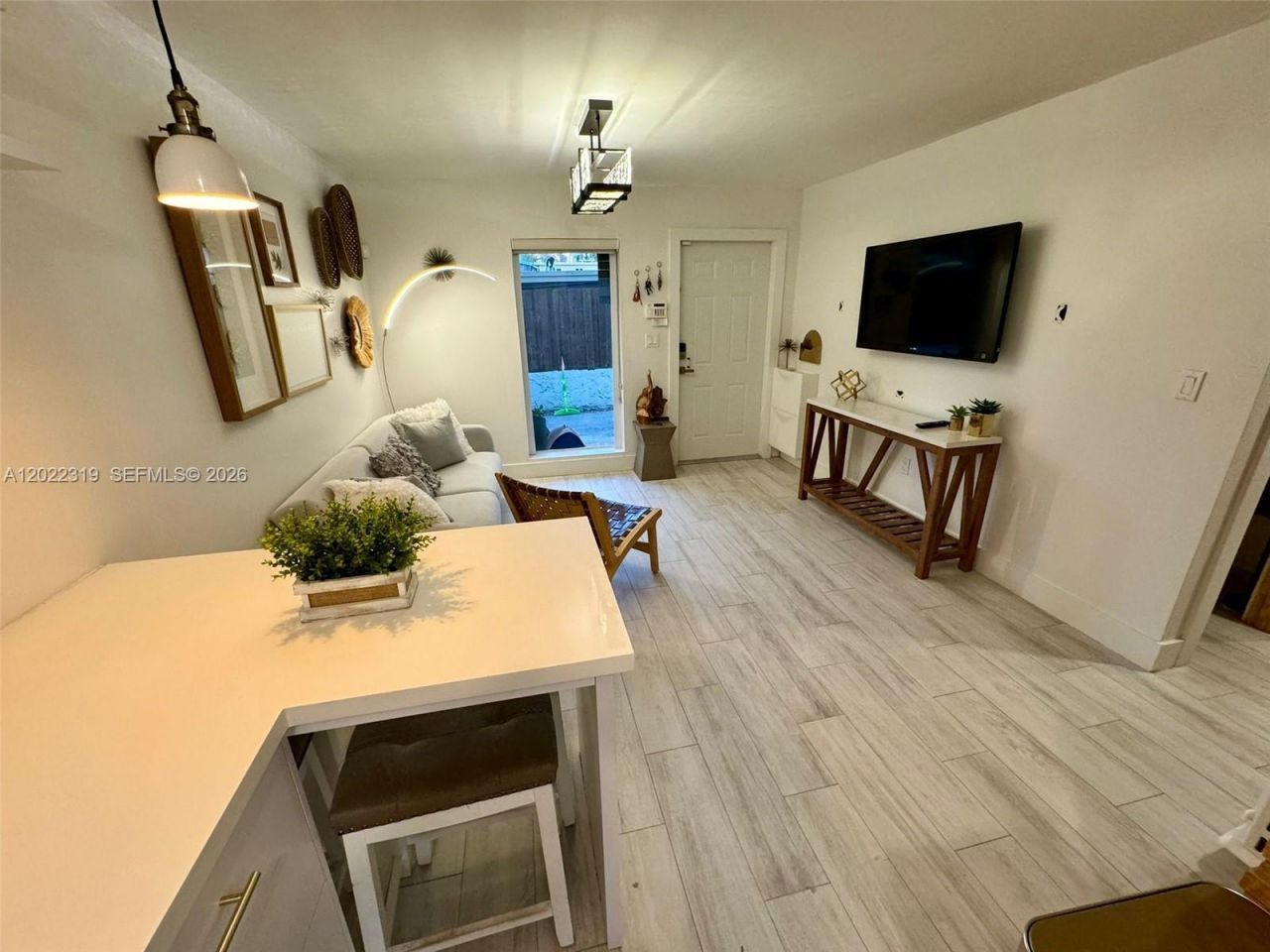1121 SW 7th St , Unit 1, Miami, FL 33130 Photo