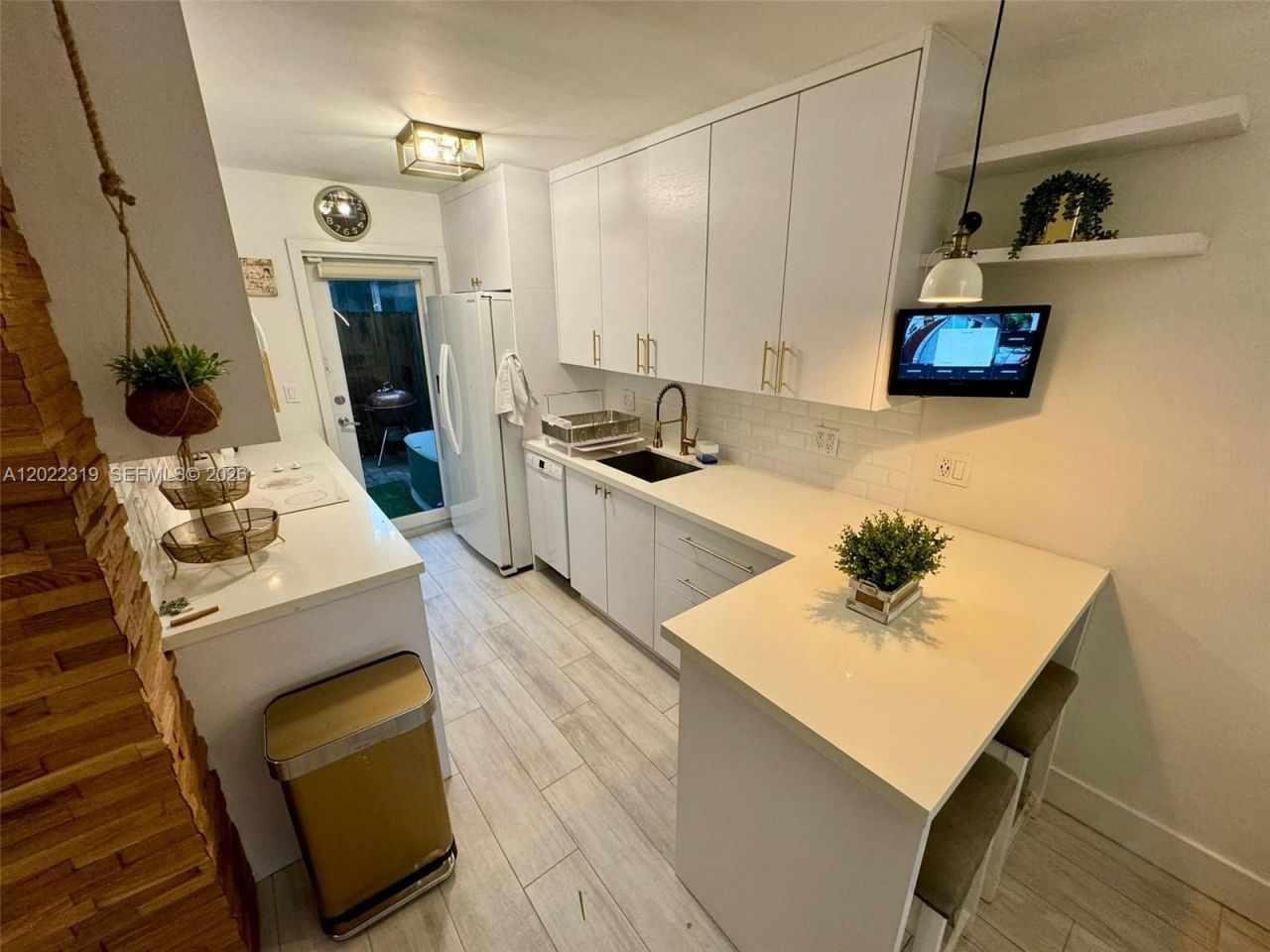 1121 SW 7th St , Unit 1, Miami, FL 33130 Photo
