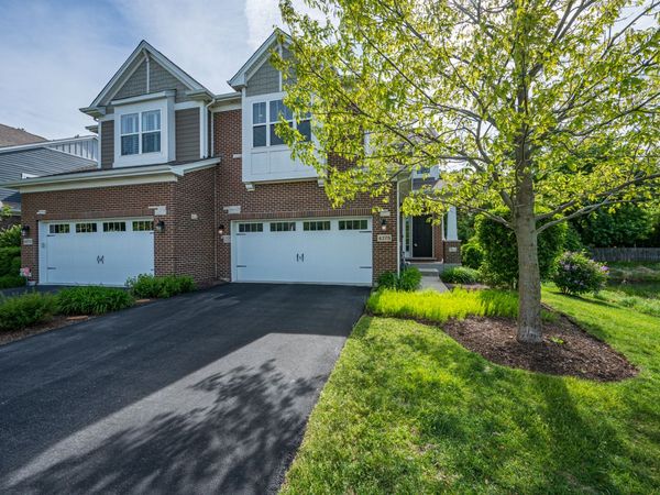 4275 Fiona Lane, Lisle, IL 60532