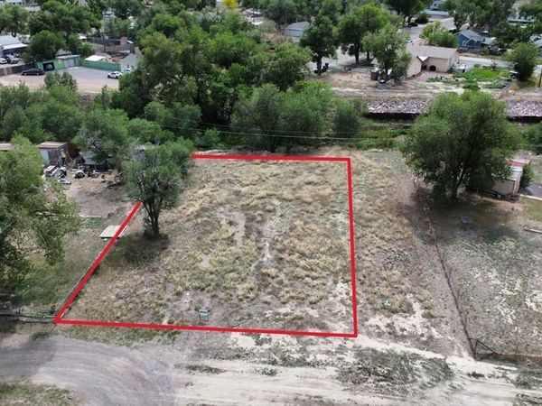 2011 Tuxedo Blvd, Pueblo, CO 81003
