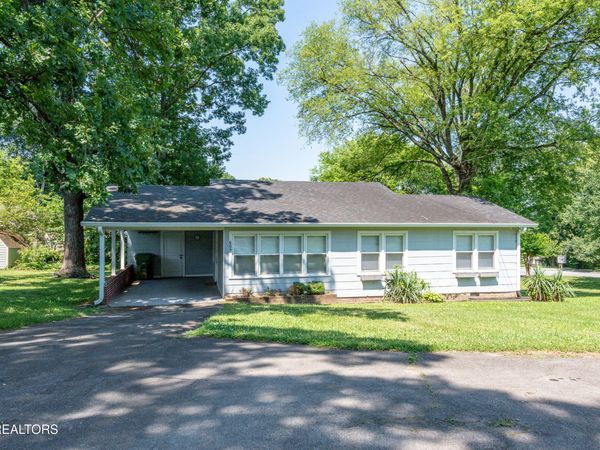 609 Watkins Rd, Maryville, TN 37801