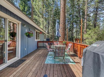 10666 Torrey Pine Road, Truckee, CA 96161 Photo